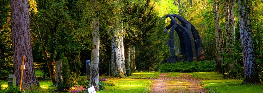 Forever Memorial is now available at https://sullmark.com for creating your own online memorial as a tribute to a deceased loved one. Check out Facebook page at https://www.facebook.com/4evermemorial/